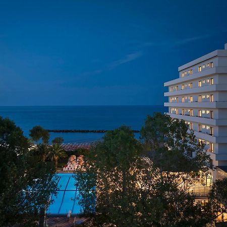 Serena Majestic Residence Montesilvano Marina 外观 照片